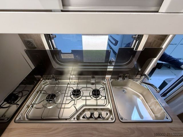 Wohnwagen HOBBY Excellent Edition 490 KMF Garagenklappe