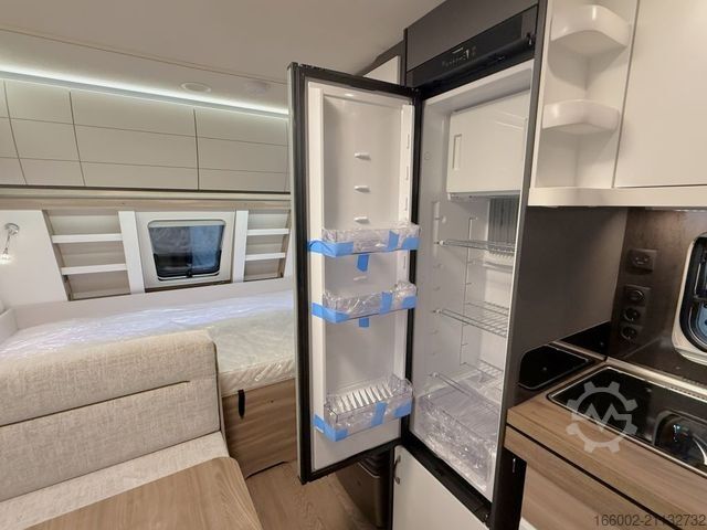 Wohnwagen HOBBY Excellent Edition 490 KMF Garagenklappe