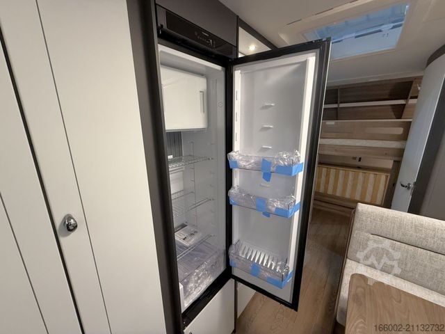 Wohnwagen HOBBY Excellent Edition 490 KMF Garagenklappe