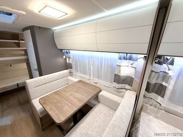 Wohnwagen HOBBY Excellent Edition 490 KMF Garagenklappe