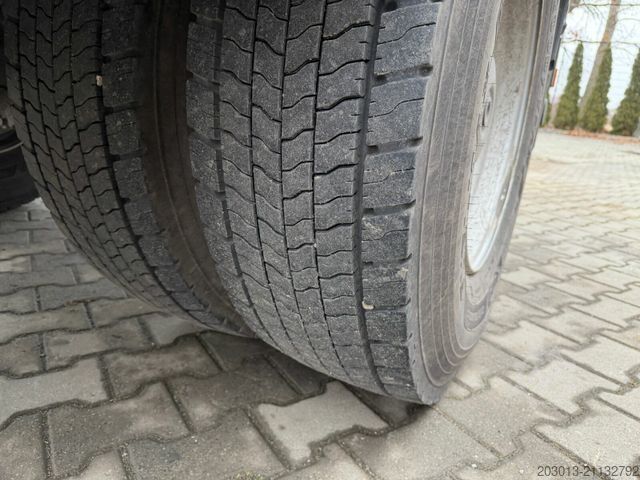 Autokran MERCEDES-BENZ AROCS 1843 4x2 Kipper Kran Palfinger PK12.501