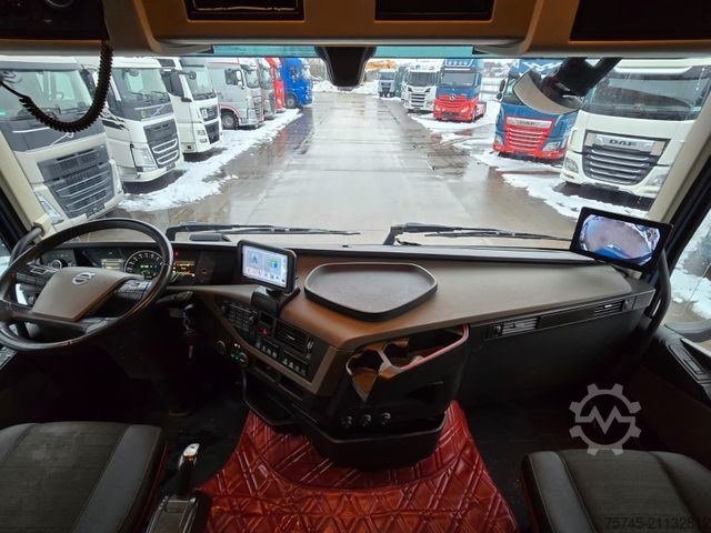 Standard SZM VOLVO FH 500*TOP*ACC * 2X TANK * SPURASS. * STANDKLIMA