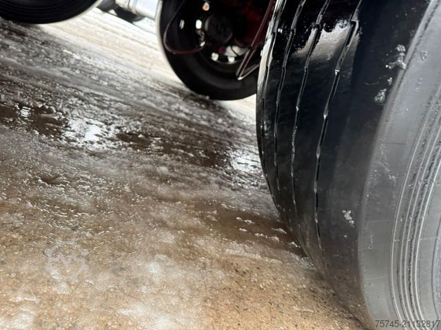 Kipper Auflieger  LUECK