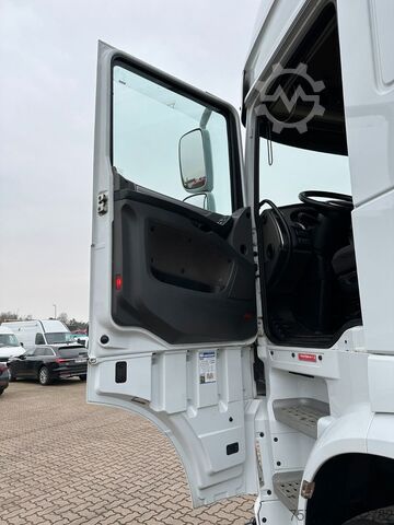 Truck mounted crane DAF XF 510 LL/ Retarder/ Hiab 262 E-8+Funk+5+6 Kreis