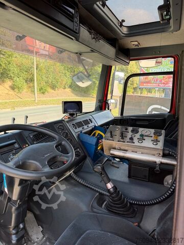 Vacuum tank truck DAF CF 85.430 8x4 Saug-Druck Kombispüler