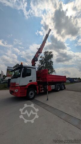 Tipper truck MERCEDES-BENZ Arocs 2532 Kipper Bordmatik KRAN lift/lenk