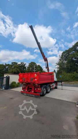 Tipper truck MERCEDES-BENZ Arocs 2532 Kipper Bordmatik KRAN lift/lenk