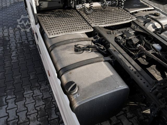 Standard SZM DAF XG 480 FT + INTARDER + 2x TANK + FULL SPOILER