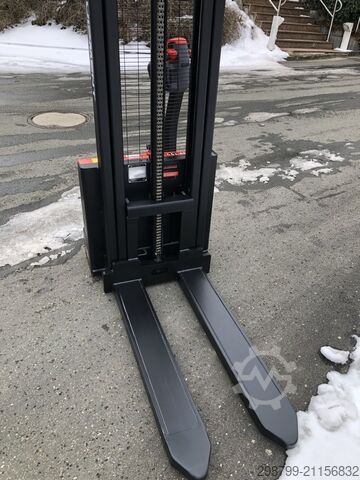 Deichselstapler EP EST 122