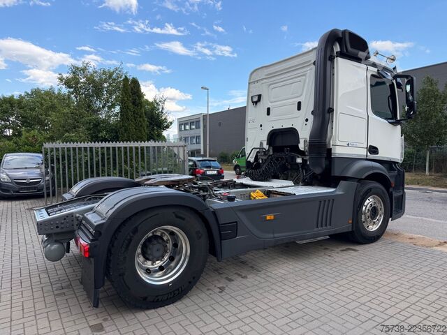 Standard tractor unit MERCEDES-BENZ Actros 1853 LS/Retarder/Hydraulik/ADR GEFAHRGUT