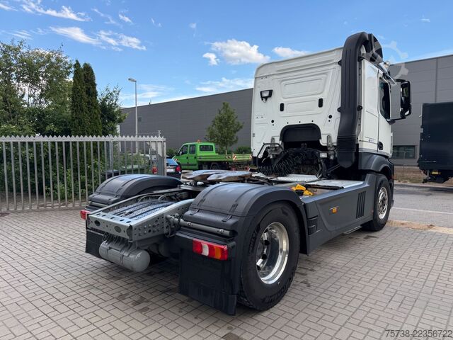 Standard tractor unit MERCEDES-BENZ Actros 1853 LS/Retarder/Hydraulik/ADR GEFAHRGUT