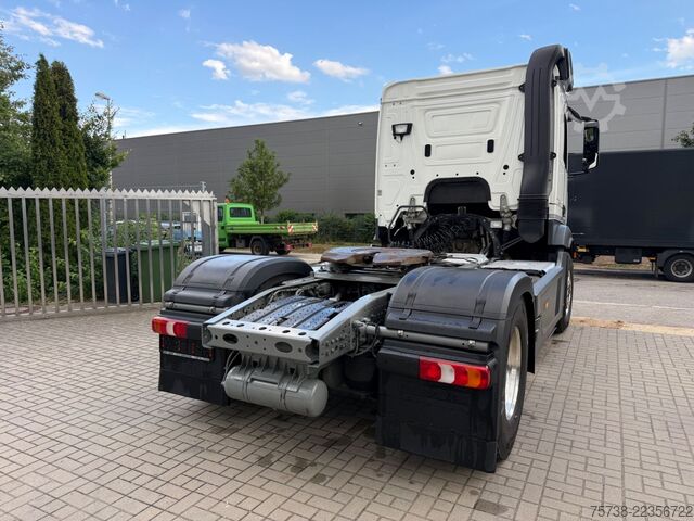 Standard tractor unit MERCEDES-BENZ Actros 1853 LS/Retarder/Hydraulik/ADR GEFAHRGUT