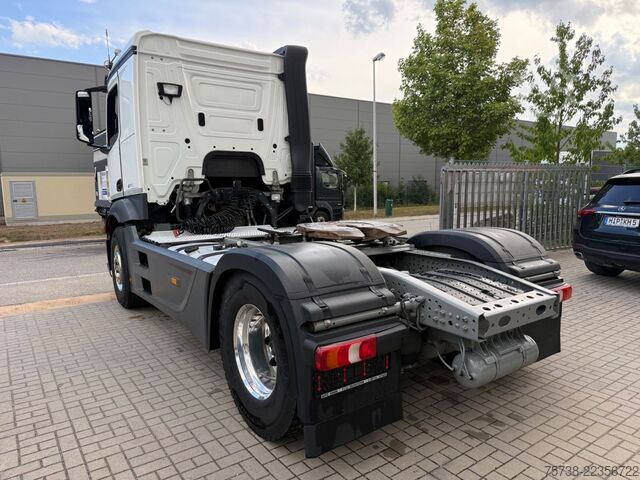Standard tractor unit MERCEDES-BENZ Actros 1853 LS/Retarder/Hydraulik/ADR GEFAHRGUT