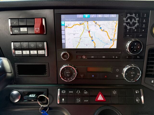 Standard tractor unit MERCEDES-BENZ Actros 1853 LS/Retarder/Hydraulik/ADR GEFAHRGUT