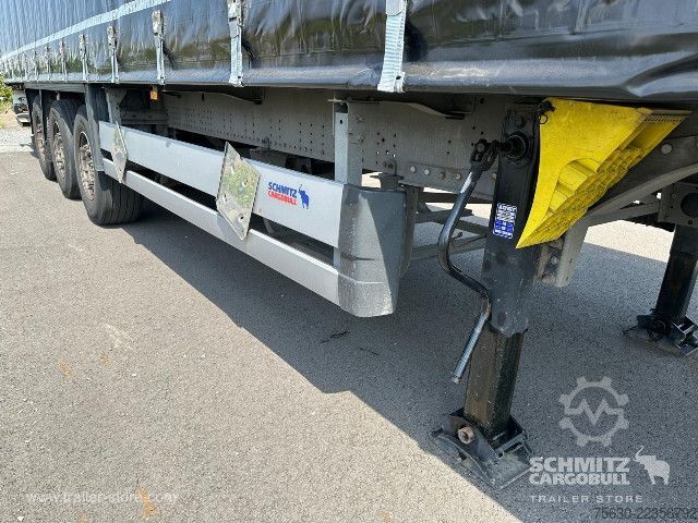 Auflieger mit Pritsche & Plane Schmitz Cargobull Semitrailer Curtainsider Standard Hayon