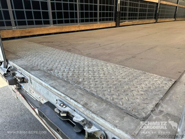 Auflieger mit Pritsche & Plane Schmitz Cargobull Semitrailer Curtainsider Standard Hayon