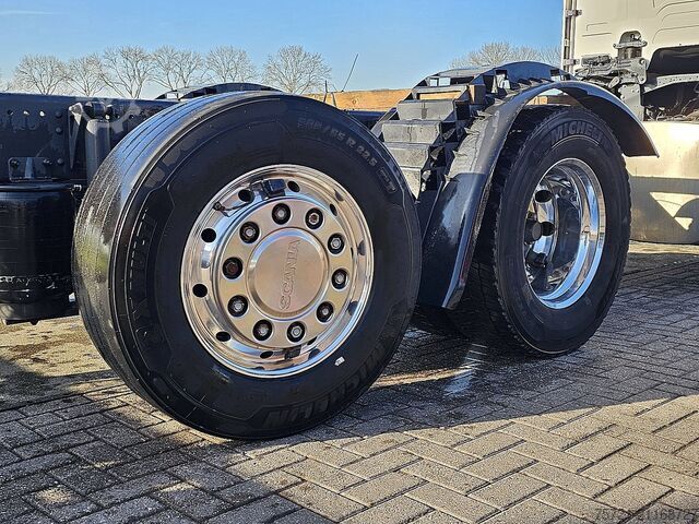 Fahrgestell mit Fahrerhaus SCANIA R500 6X2*4 WB475 RET. ALC