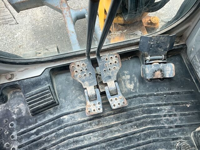 Minibagger < 7t Takeuchi Tb 228