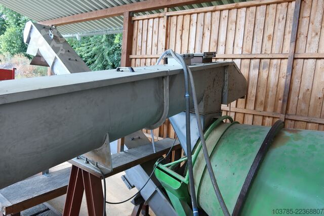 Mixing plant with precise control Mischanlage elktronisch gesteuert 