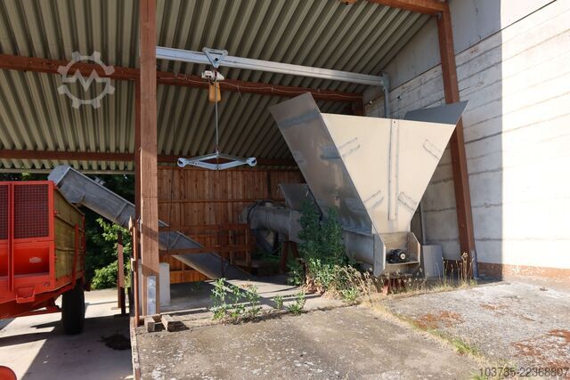 Mixing plant with precise control Mischanlage elktronisch gesteuert 