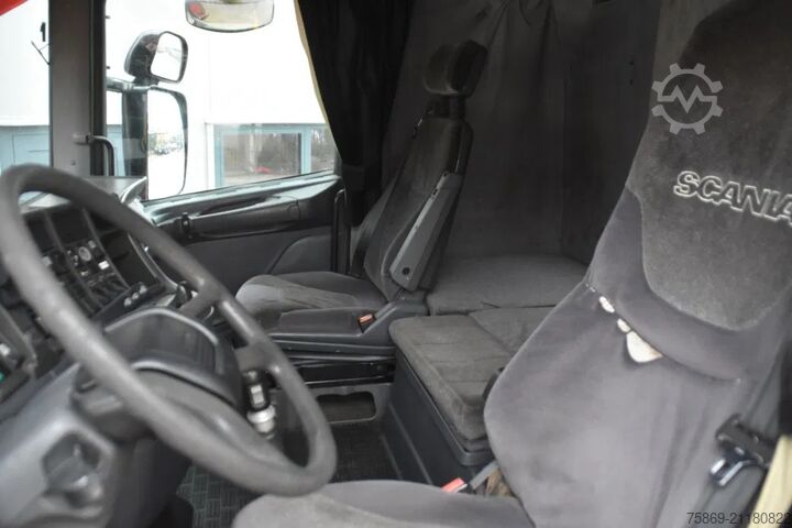 Scania T124-400 6x2 - MANUAL - OLD TACHO - WHEELBASE 390 CM - HUB REDUCTION - ALCOA'S - SLIDING FIFT Scania T124-400 6x2 - MANUAL - OLD TACHO - WHEELBASE 3...