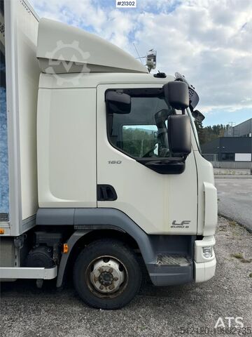Box body DAF LF180 4x2 box truck w/ lift. 133,000 km. WATCH VID