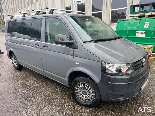 Minibus Volkswagen combi 9 seater minibus