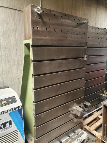 Einspannquadrate mit T-Nuten G.Bonanomi srl Clamping Squares for Machine Tools