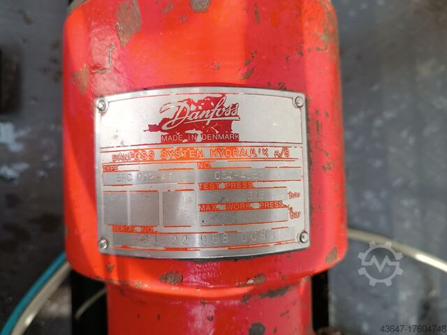 Hydraulic press, electric motor press