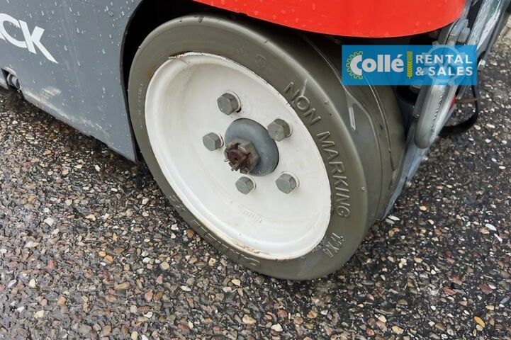 Scherenhebebühne SkyJack SJ 12 | 2013