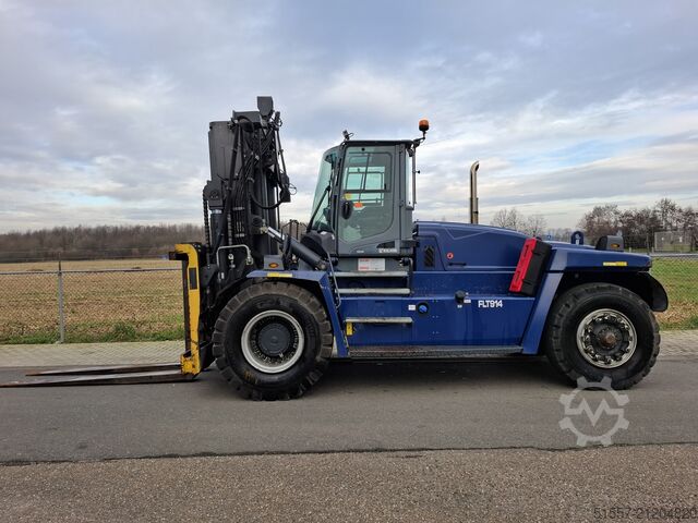 Heavy-duty diesel forklift 18 ton Kalmar DCG 180-12 | 2019