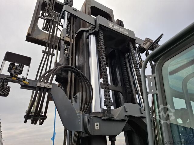 Heavy-duty diesel forklift 18 ton Kalmar DCG 180-12 | 2019