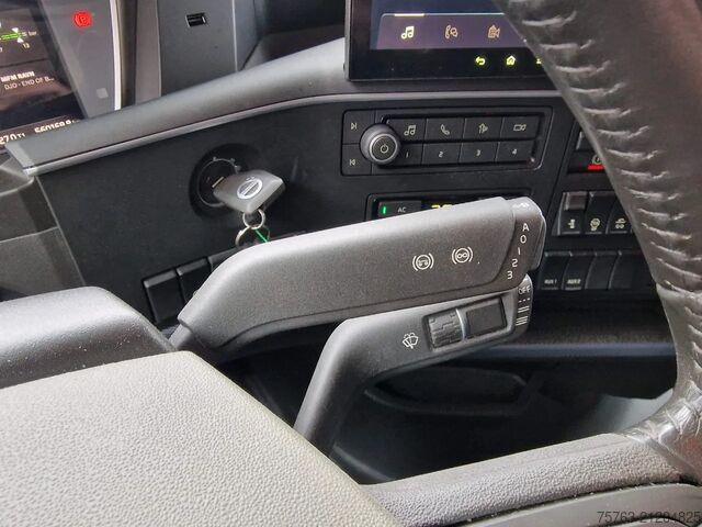 Standard-SZM Volvo FH 13.500 Globetrotter XL 6x2 - Full air - 3.00...