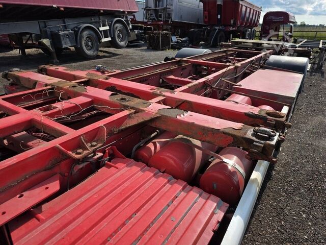 Swap body truck MERCEDES-BENZ 1524 BDF mit Klima, Ladebordwand, 2 x Bett