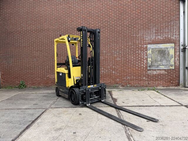 Electric 4-wheel forklift Hyster E2.5XN MWB