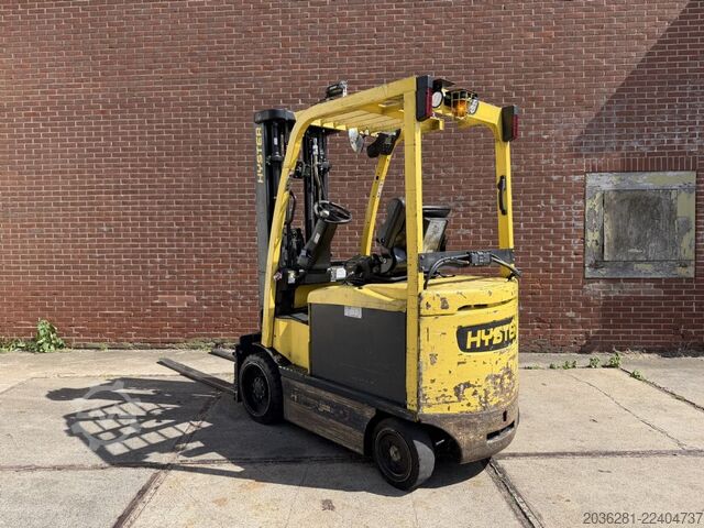 Electric 4-wheel forklift Hyster E2.5XN MWB