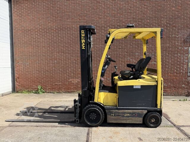 Electric 4-wheel forklift Hyster E2.5XN MWB