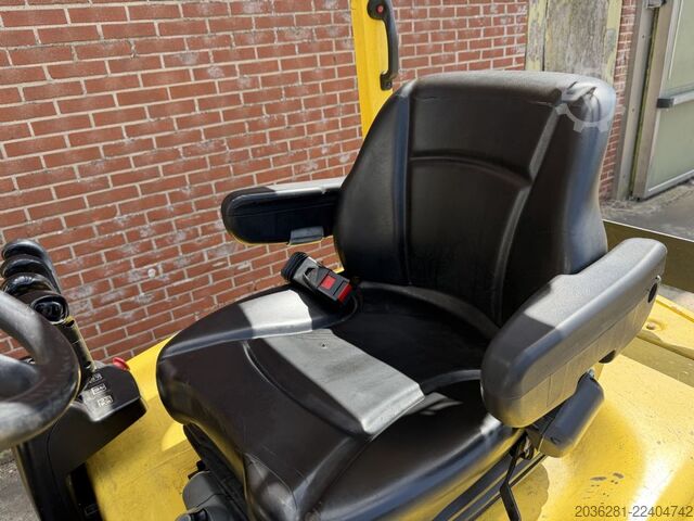 Electric 4-wheel forklift Hyster E2.5XN MWB