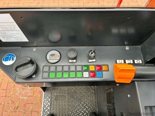 Multidirectional Sideloader Hubtex DS 27