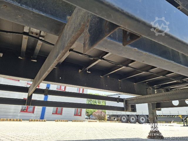 Open semitrailer with tarp Kögel Curtainsider Mega