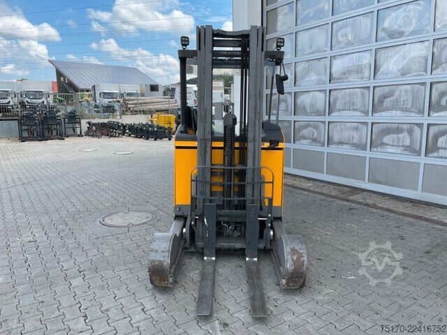 Reachtruck Jungheinrich ETV C16 / Triplex 5.72m / SS / nur 3.112h / 2016