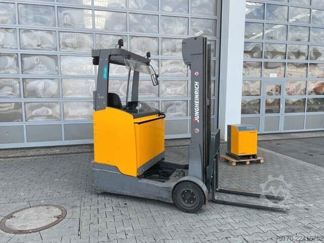 Reachtruck Jungheinrich ETV C16 / Triplex 5.72m / SS / nur 3.112h / 2016