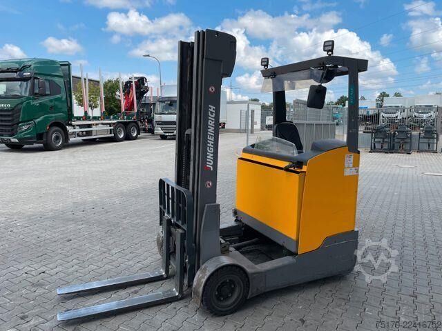 Reachtruck Jungheinrich ETV C16 / Triplex 5.72m / SS / nur 3.112h / 2016