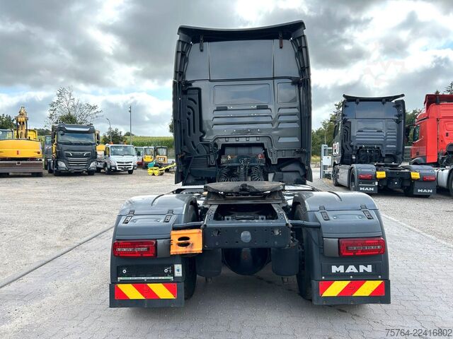 Standard SZM MAN TGX 18.520 mit 2-Kreis-Hydraulik / XXL-Haus