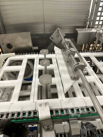 Tray filling and sealing line Grunwald Foodliner