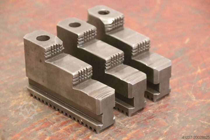 Interchangeable jaws Forkardt Breite 26 mm  schrägverzahnt