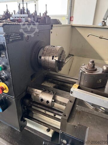Lead/traction spindle lathe Colchester Master 3250