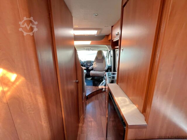 Kastenwagen Wohnmobil / Campervan GLOBECAR Globescout - Festbett - Markise - Klima - AHK -