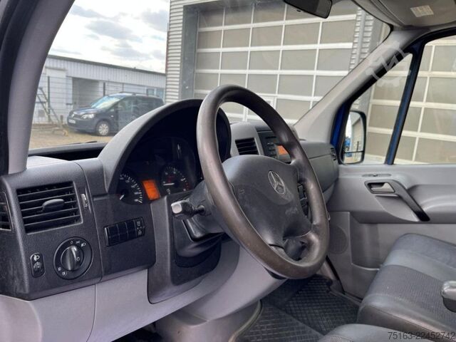 Pritschenwagen MERCEDES-BENZ Sprinter 213 CDI Pritsche Doppelkabine 7-Sitzer
