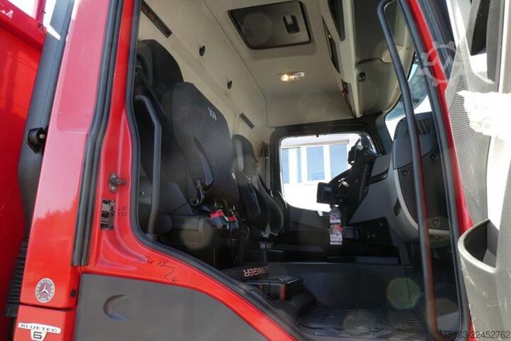 Truck mounted crane MERCEDES-BENZ Antos 1830 L Pritsche Heckkran Funk